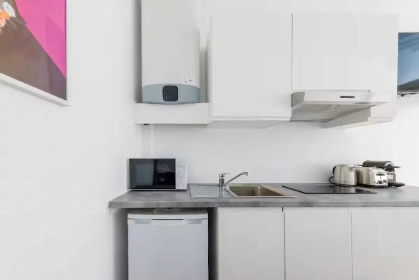 Charming Apartment Near Gare De L'Est Paris