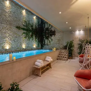 4* فندق وسبا رويال ماديلين